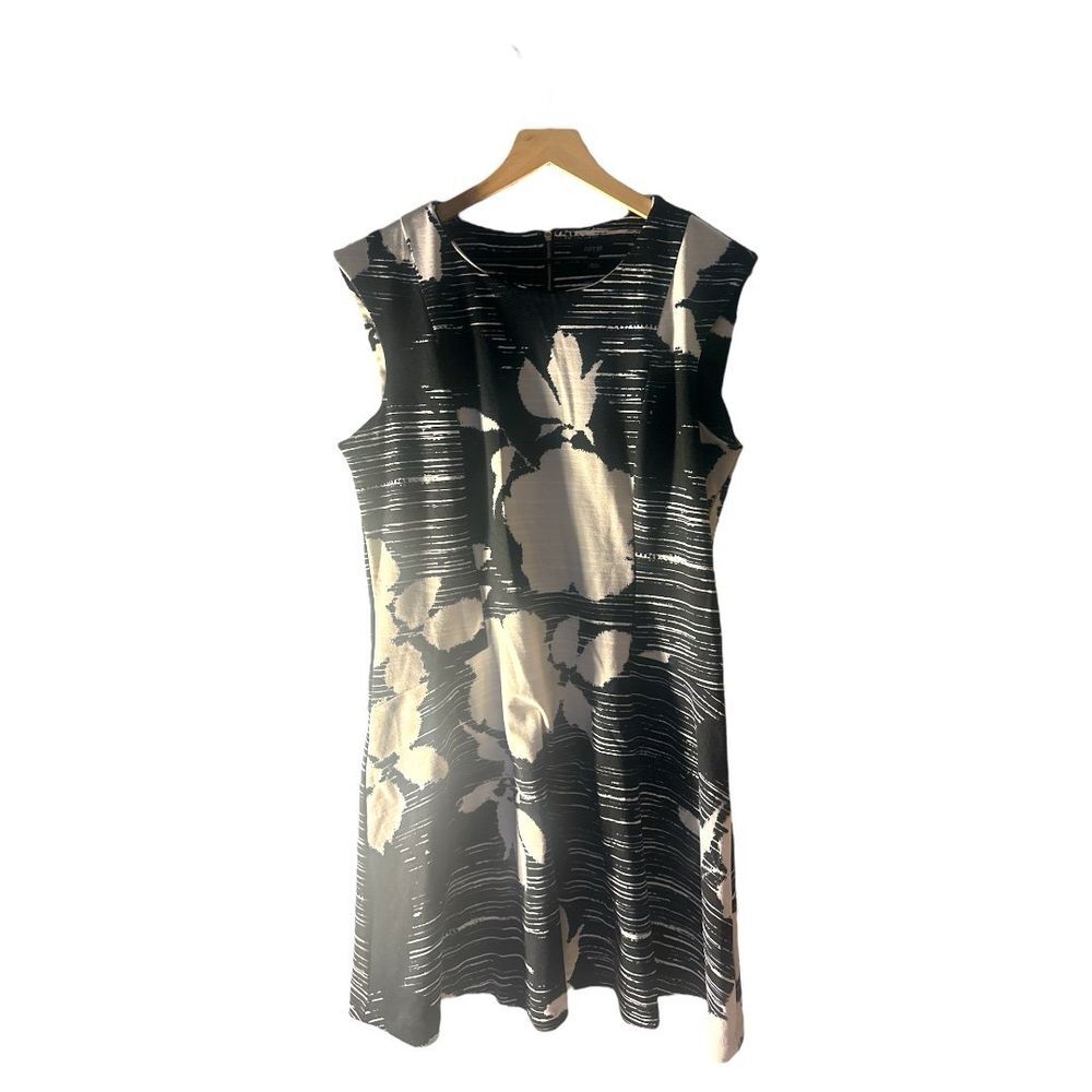 Apt. 9 Sleeveless Dress Floral Print Career Casual Black White‎ M